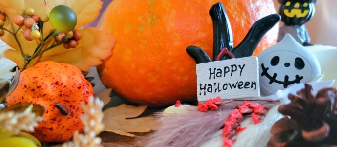 画像：ハロウィンの置物