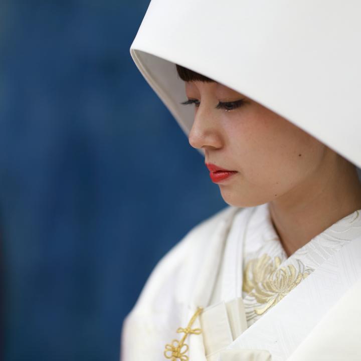 神前式の花嫁衣裳｜白無垢とは？ 合わせる髪型や他の衣裳