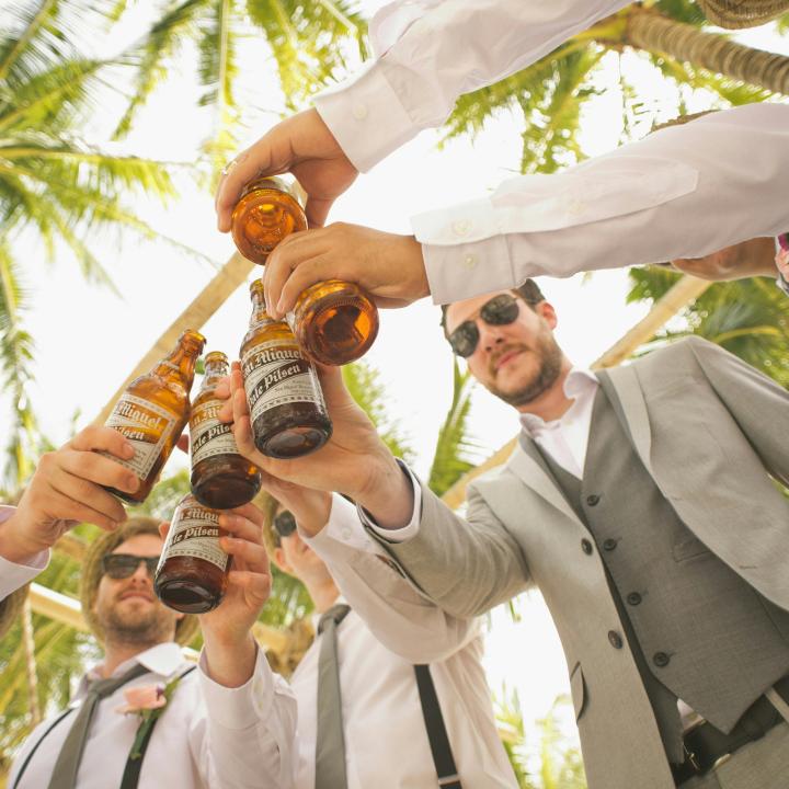 【結婚式の二次会】何もしないのはアリ？演出なしの飲み会風でもゲストを楽しませるコツ9選