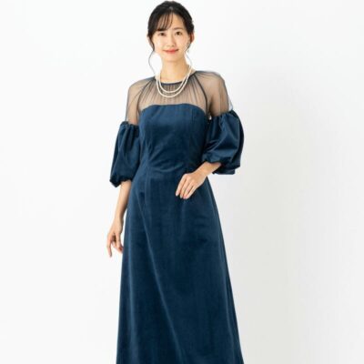 画像：ベロア素材のお呼ばれドレス見本