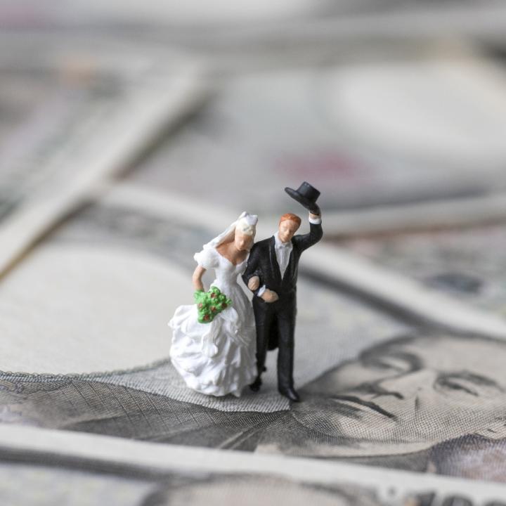 40人規模の結婚式の費用相場｜自己負担はどれくらいになる？