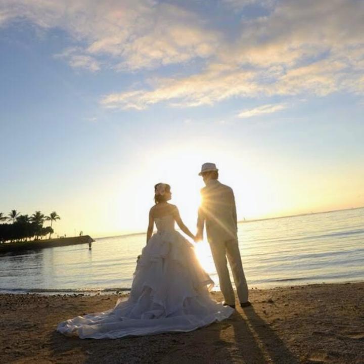 海外結婚式のときの電報の送り方｜注意点やマナー