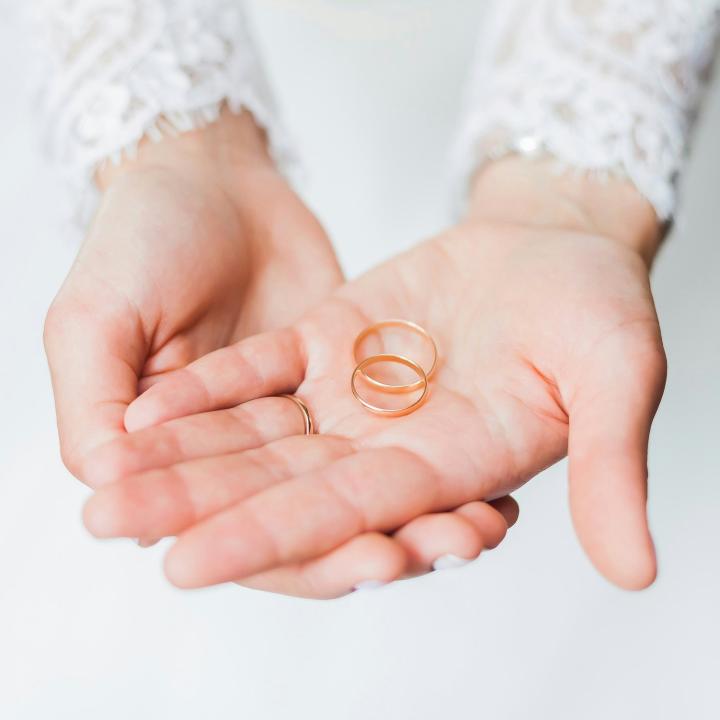 【徹底解説】結婚指輪にやめた方がいいブランドの特徴とは？ 後悔しない選び方やおすすめブランドも