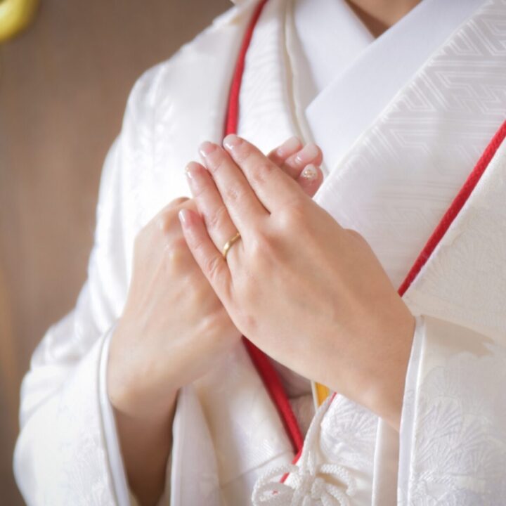 神前式の初穂料って？ 封筒の書き方と選び方