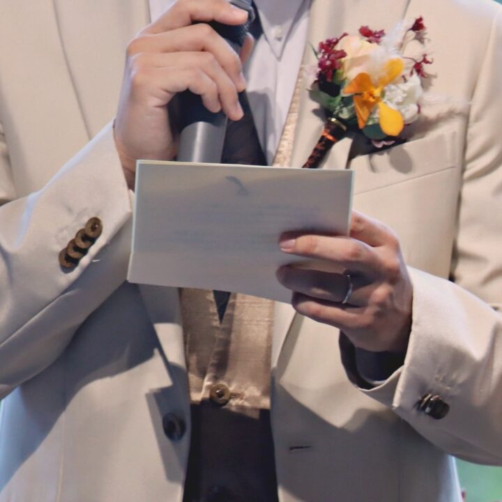 【花嫁の手紙】基本の構成と書き方｜例文と盛り上がりのポイントについて