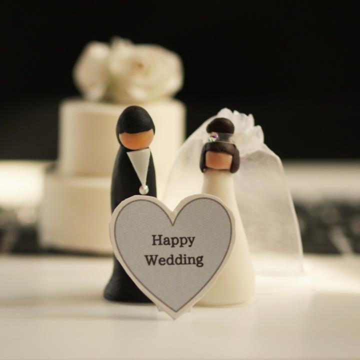 オンライン結婚式とは？ 費用やメリット/デメリットについて