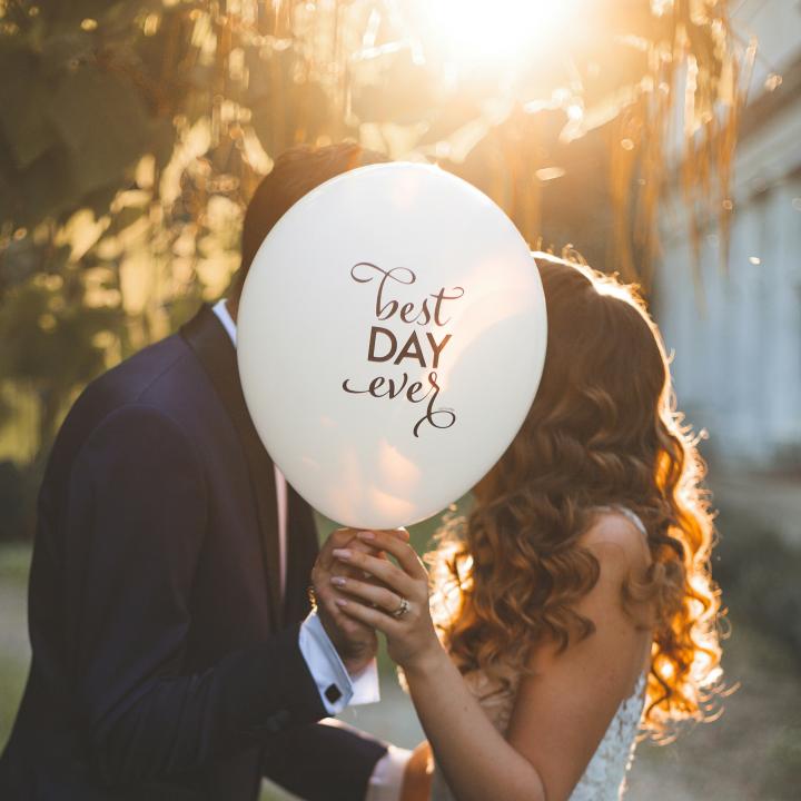 結婚式でバルーンリリースを行うときの注意点｜演出を盛り上げるコツ