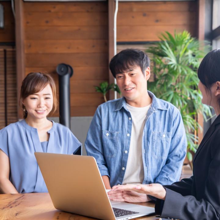 結婚式場と本契約するときの注意点｜契約書のどこを見ればいい？