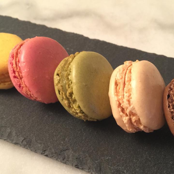 【予算3,000円〜】両家顔合わせの手土産・お菓子おすすめ10選｜選び方のポイントもご紹介