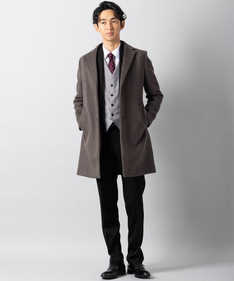 画像：冬の結婚式二次会の服装例