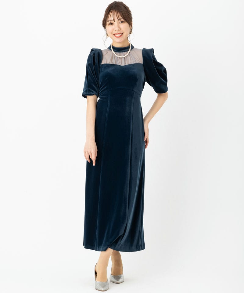 画像：冬の結婚式二次会の服装例