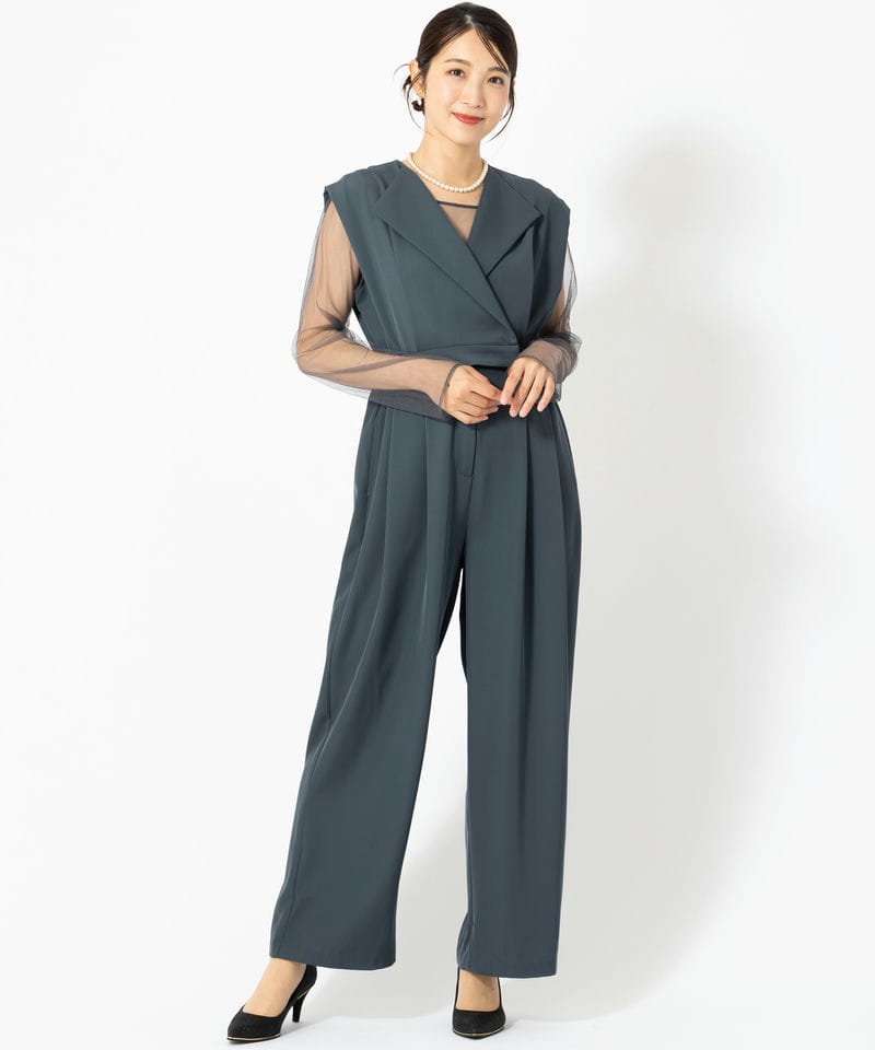 画像:女性の服装例