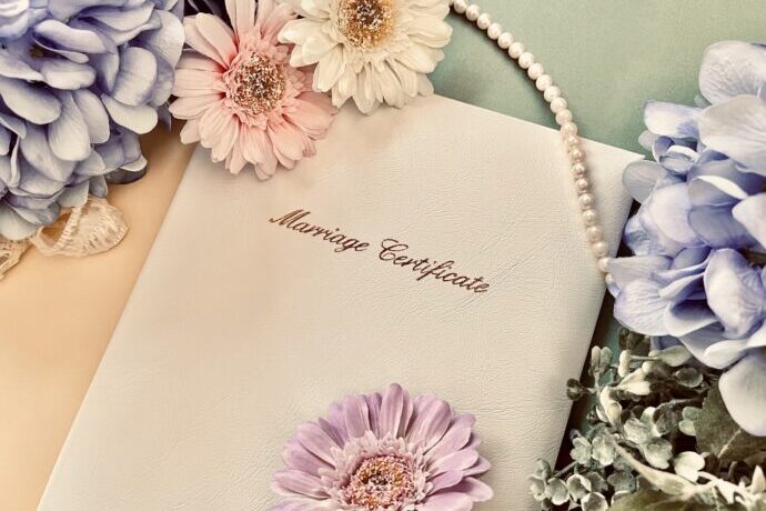 画像：ハイソな雰囲気の結婚証明書