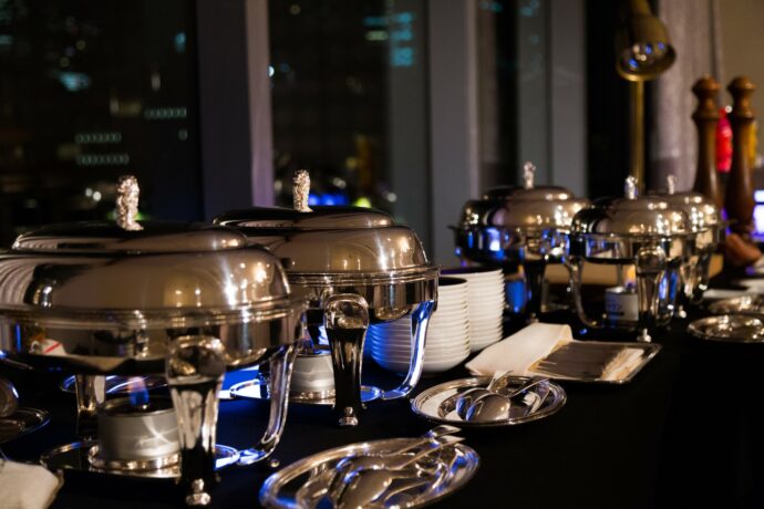 画像：ホテルのブッフェ台