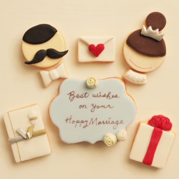 【結婚式の電報】費用相場はいくら？ 友人・取引先など関係別マナー