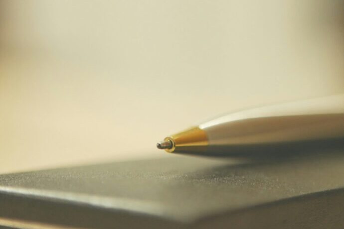 画像：ボールペンの先