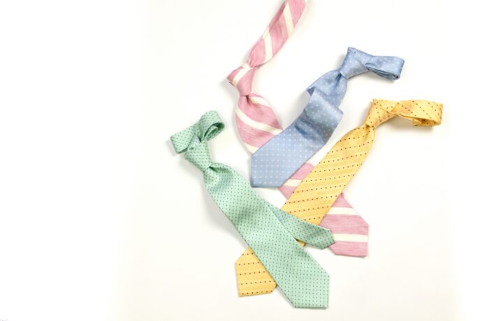 画像：パステルカラーのネクタイ